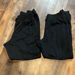 Mens UA joggers